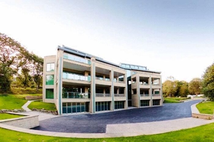 4 Bedroom Flat To Rent In Bryan Road, Huddersfield, HD2