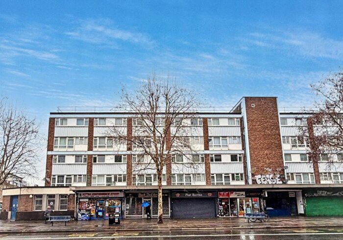4 Bedroom Flat For Sale In Gateway, Walworth, London, SE17