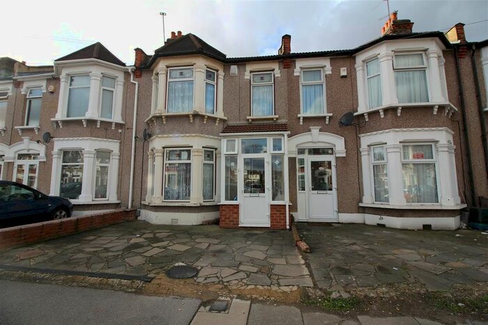 3 Bedroom Terraced House To Rent In Ripley Road, Ilford IG3