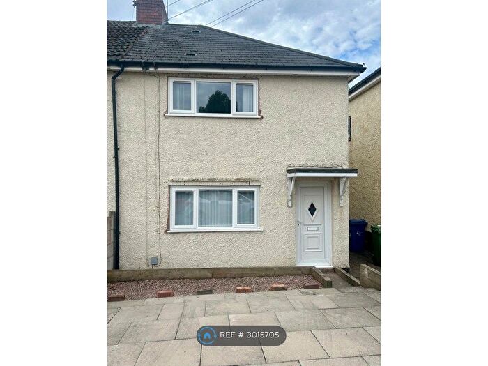 3 Bedroom Semi-Detached House To Rent In Broadway, Hednesford, Cannock, WS12