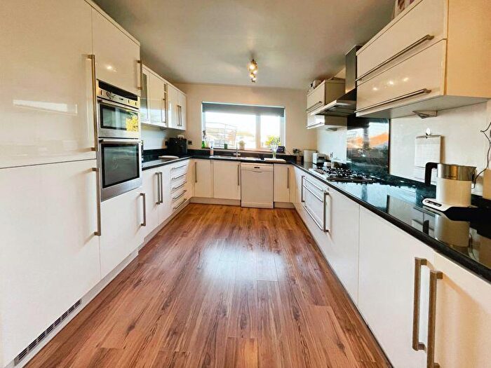 4 Bedroom Detached House For Sale In Chatton Close, Bury, BL8