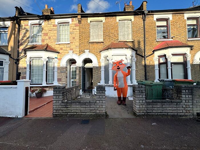 3 Bedroom Terraced House For Sale In Compton Avenue, East Ham, London, E6