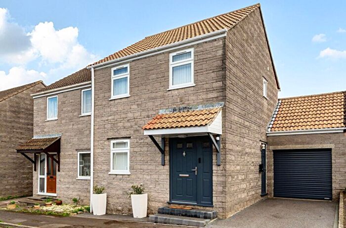 3 Bedroom Semi Detached House For Sale In Holm Oaks, Butleigh, BA6