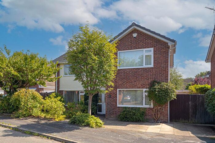 4 Bedroom Detached House For Sale In Abbots Way, Hartford, CW8