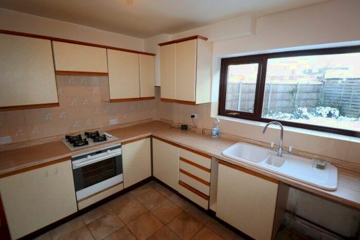 3 Bedroom Detached House To Rent In Pine Crescent, Brentwood, CM13