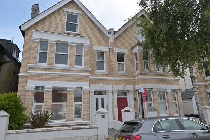 2 Bedroom Flat To Rent In Lawrence Road, Hove, BN3