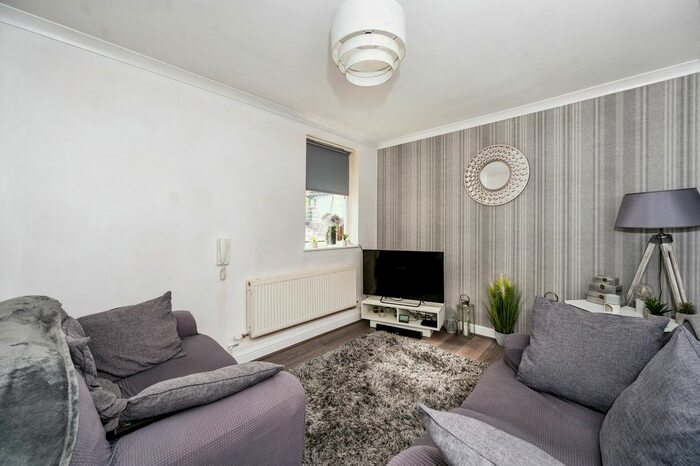 1 Bedroom Flat To Rent In Boundary Road, St. Helens, Merseyside, WA10