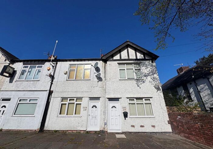 4 Bedroom Terraced House For Sale In & Old Chester Road, Birkenhead, Merseyside, CH42