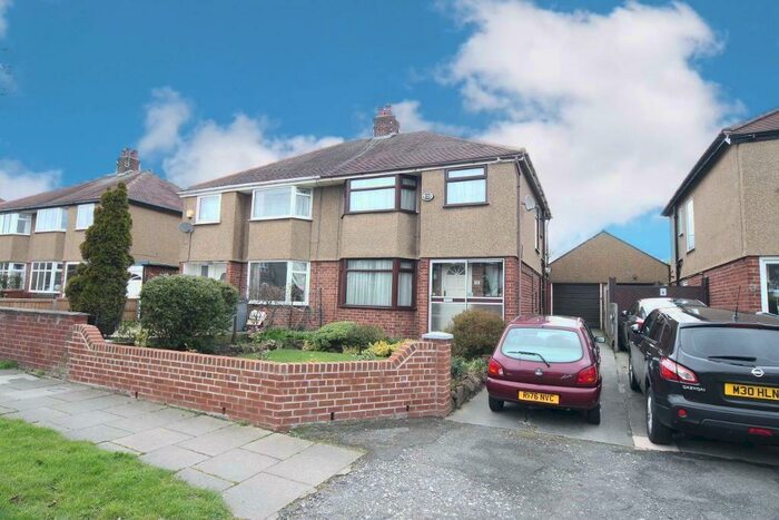 3 Bedroom Semi-Detached House To Rent In Irby Road, Heswall, Wirral, CH61