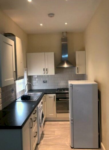 1 Bedroom Flat To Rent In Barking Road, London, E6