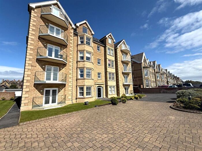 2 Bedroom Apartment For Sale In North Promenade, Lytham St Annes, FY8