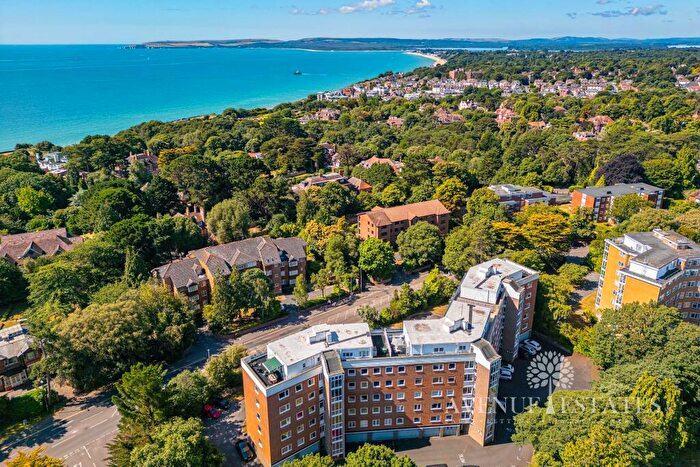 3 Bedroom Penthouse To Rent In West Cliff Road, Bournemouth, BH4