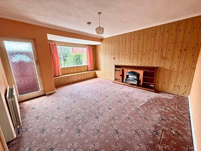 2 Bedroom Flat For Sale In Sydney Grove, Sunholme Estate, Wallsend, NE28