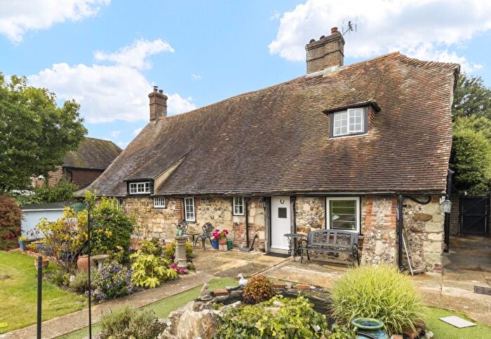 4 Bedroom Link Detached House For Sale In High Street, Pevensey, East Sussex, BN24