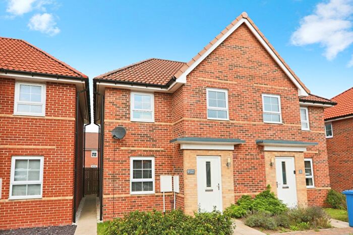3 Bedroom Semi-Detached House For Sale In Spitfire Drive, Brough, HU15