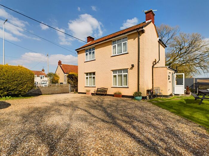 3 Bedroom Detached House For Sale In Hewish, Weston-Super-Mare, North Somerset, BS24