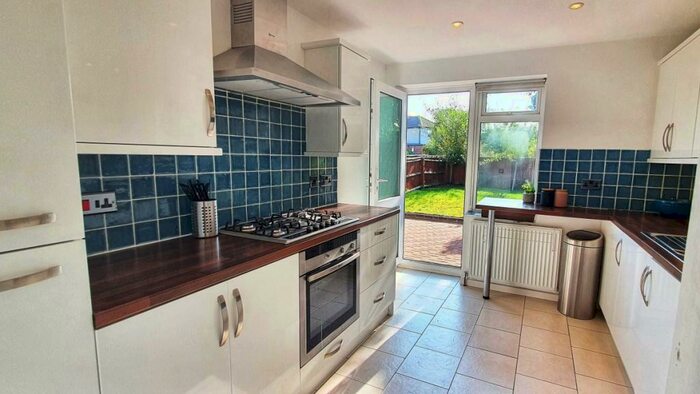 4 Bedroom House To Rent In Cherwell Drive, Marston, OX3