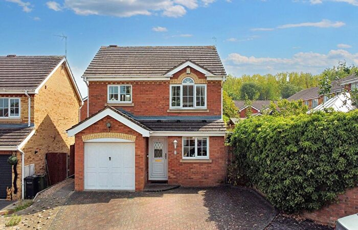 3 Bedroom Detached House For Sale In Rawlings Court, Oadby, LE2