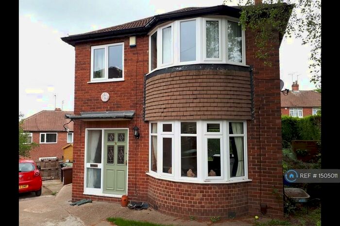 3 Bedroom Detached House To Rent In Primrose Grove, Leeds, LS15