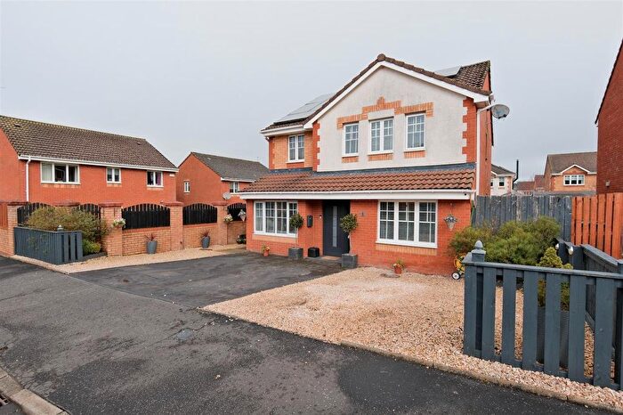 5 Bedroom Detached House For Sale In Flinders Way, Blackwood, ML11