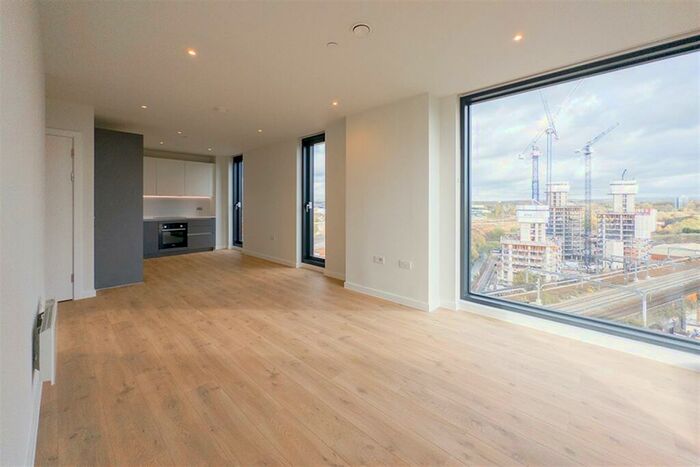 2 Bedroom Apartment To Rent In The Stile, Meadowside, M4