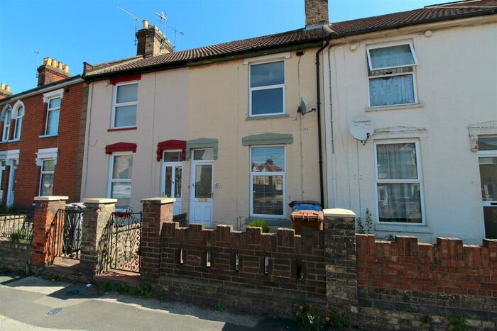 2 Bedroom Terraced House To Rent In Bramford Lane, Ipswich, IP1