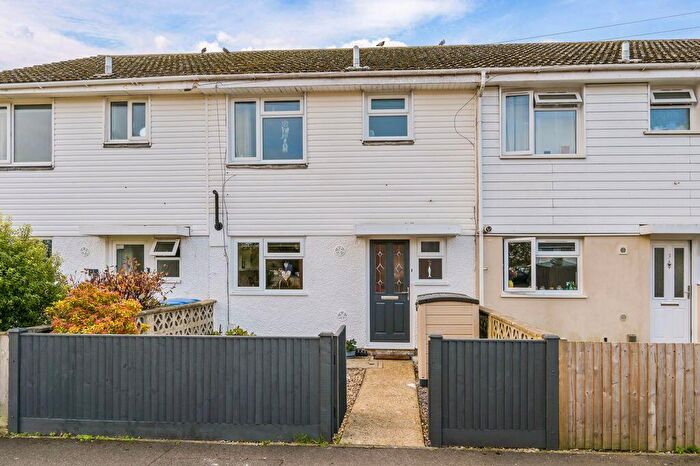 3 Bedroom Terraced House For Sale In Hardy Close, Locks Heath, SO31