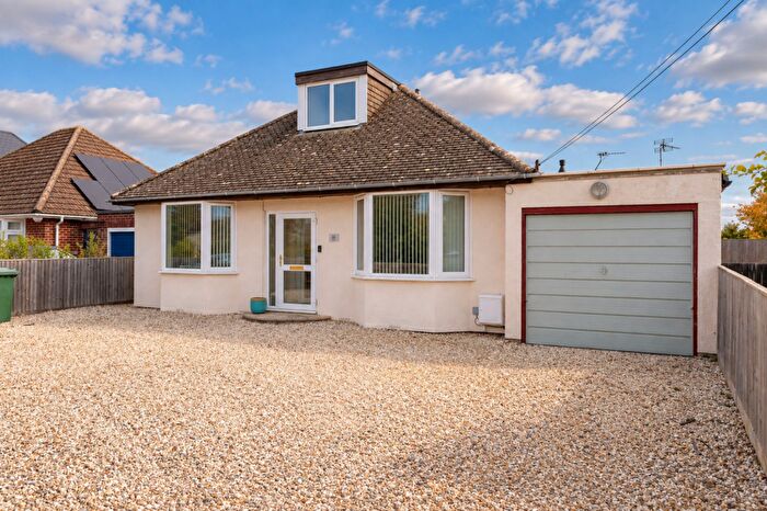 4 Bedroom Detached Bungalow For Sale In Sandhill Road, Begbroke, OX5