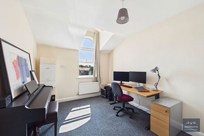2 Bedroom Flat For Sale In Wardley Street, Pemberton, Wigan, WN5