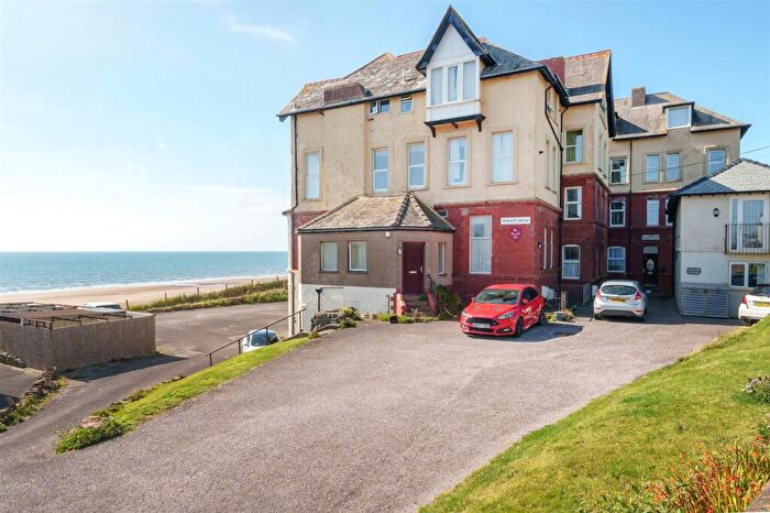 3 Bedroom Flat For Sale In The Banks, Burnett House The Banks, CA20