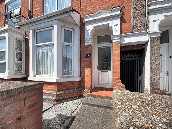 3 Bedroom Terraced House To Rent In Grosvenor Road, CV21