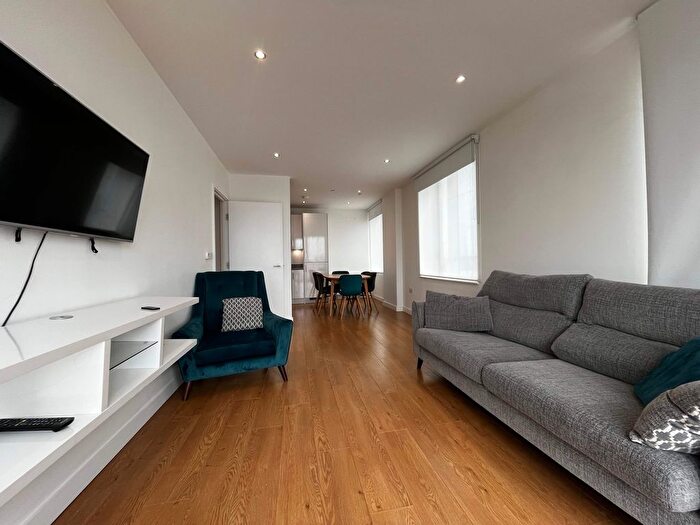 2 Bedroom Flat For Sale In Shackleton Way, London, E16