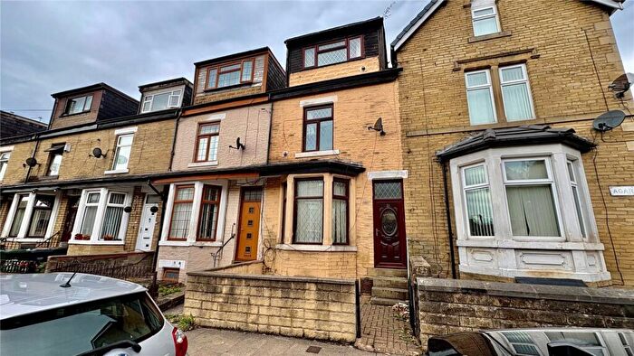 4 Bedroom Terraced House For Sale In Agar Street, Bradford, West Yorkshire, BD8