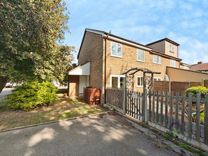 1 Bedroom End Of Terrace House For Sale In Pennine Way, Downswood, Maidstone, Kent, ME15
