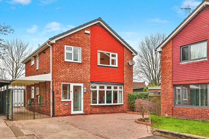 4 Bedroom Detached House For Sale In Eisele Close, Nottingham, NG6