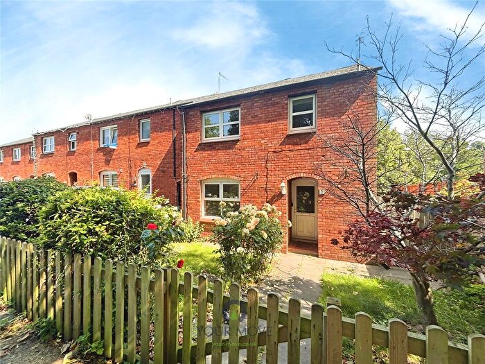 3 Bedroom End Terrace House To Rent In Chorley Road, Droitwich, Worcestershire, WR9
