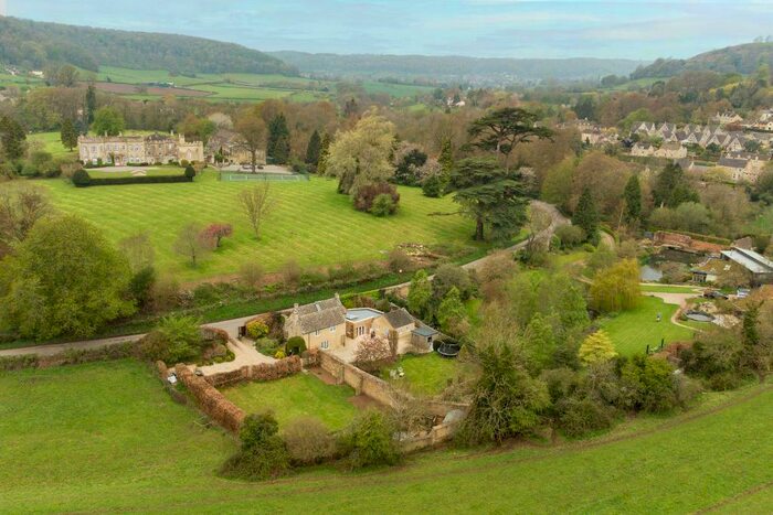 4 Bedroom Character Property For Sale In Lampern Hill, Uley, Dursley, GL11