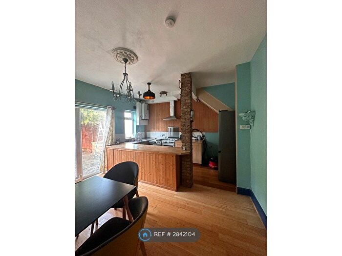 3 Bedroom Terraced House To Rent In Danesbury Road, Feltham, TW13