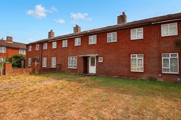 2 Bedroom Terraced House To Rent In Osborne Road, Willesborough, TN24