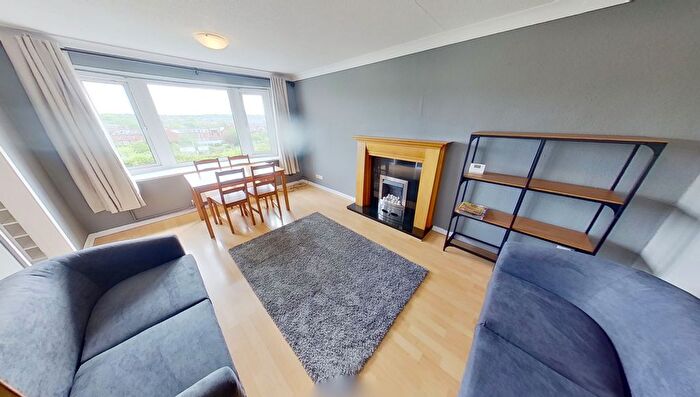 2 Bedroom Flat To Rent In Stanmore Place, Burley, Leeds, LS4