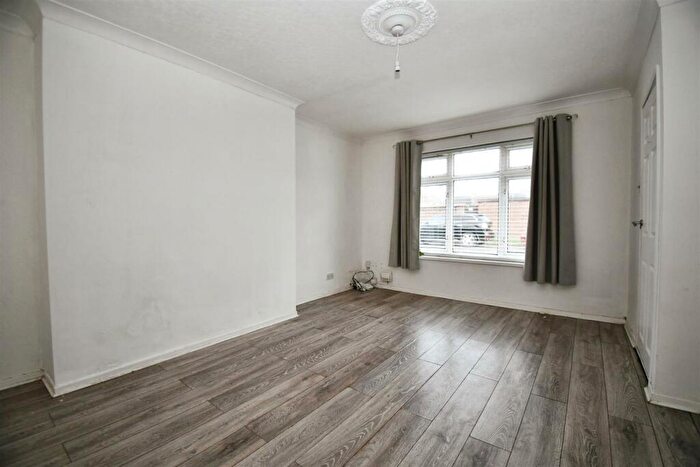 3 Bedroom Terraced House For Sale In Medina Road, Hull, HU8