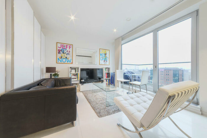 Apartment To Rent In Baltimore Wharf, London, E14