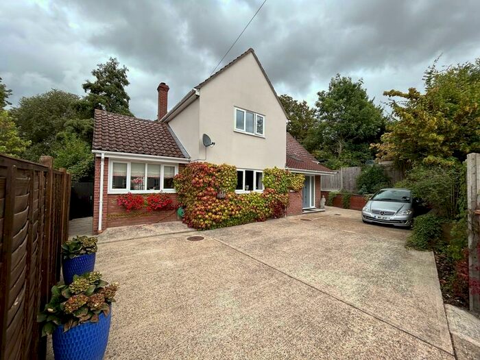 4 Bedroom Detached House For Sale In The Street, Pebmarsh, Halstead, CO9