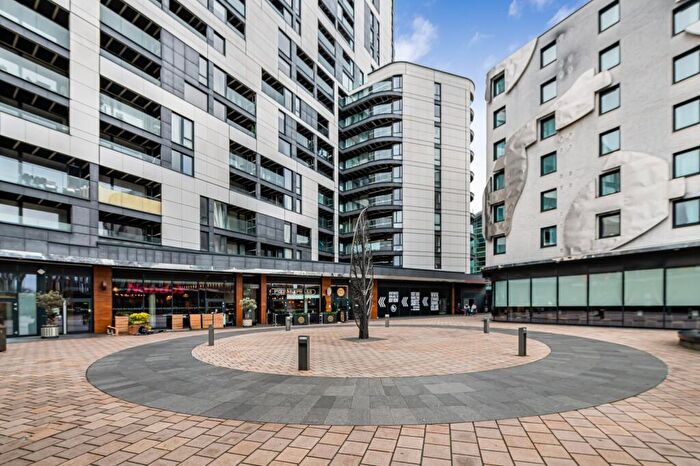 2 Bedroom Flat For Sale In Varney Court, St. Marks Square, Bromley, Greater London, BR2