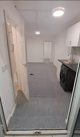 1 Bedroom Flat To Rent In Westleigh Gardens, Edgware, HA8