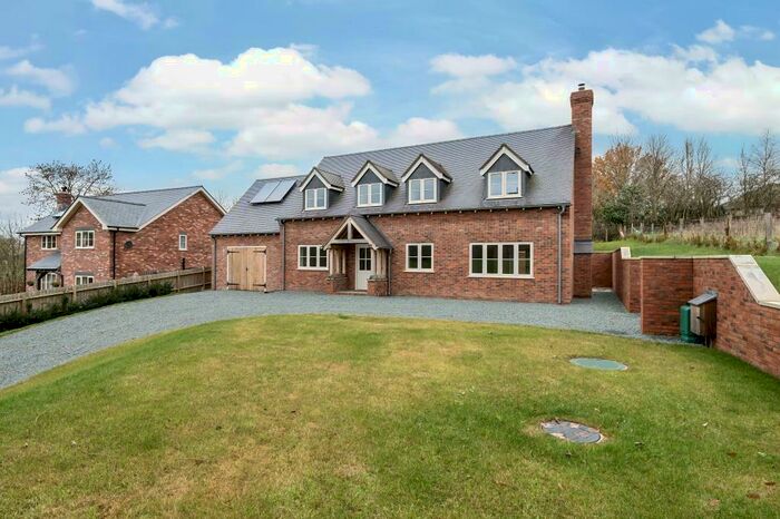 4 Bedroom Detached House For Sale In Ivy Cottage & Land, Llandrindod Wells, LD1