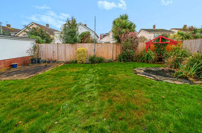 4 Bedroom Detached House For Sale In Marlborough Park, Havant, Hampshire, PO9