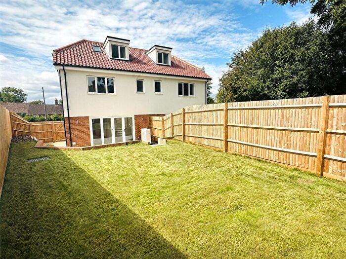 4 Bedroom Semi-Detached House For Sale In Dark Lane, Sandon, SG9