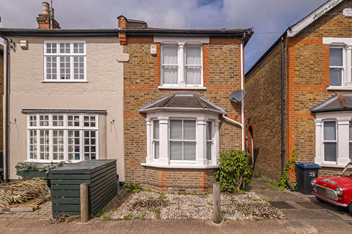 3 Bedroom Semi-Detached House For Sale In Avenue Road, Kingston Upon Thames, KT1