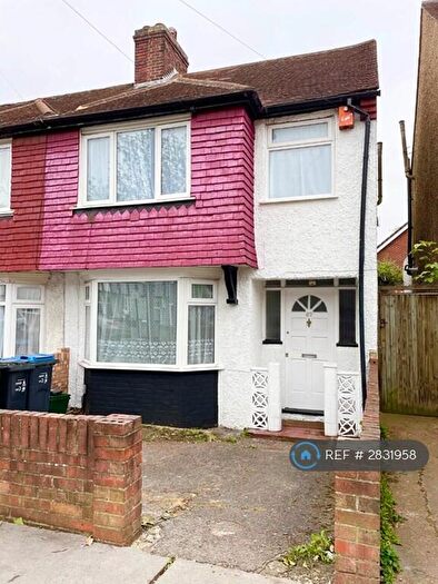 3 Bedroom End Of Terrace House To Rent In Thornton Heath, London, CR0